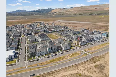 7003 S South Jordan Pkwy, South Jordan, UT 84009 - Photo 27