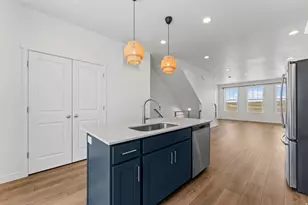 7003 S South Jordan Parkway, South Jordan, UT 84009 - Photo 9