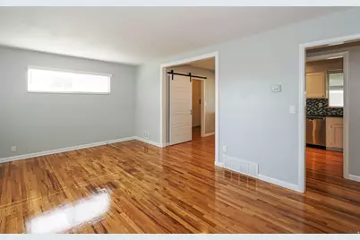 35 W American Ave S, Murray, UT 84107 - Photo 15