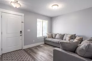 39 E Argyle Way, Saratoga Springs, UT 84045 - Photo 9