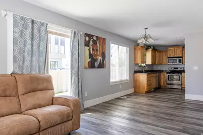 39 E Argyle Way, Saratoga Springs, UT 84045 - Photo 7