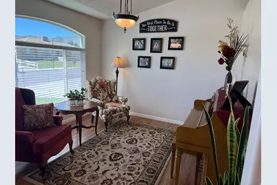 4032 W Red Tail Dr S, Riverton, UT 84065 - Photo 5