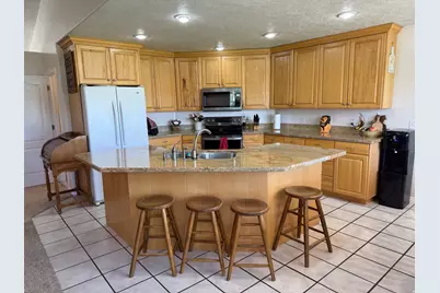 4032 W Red Tail Dr S, Riverton, UT 84065 - Photo 9