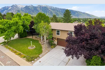 2104 E Buckingham Way, Sandy, UT 84093 - Photo 3