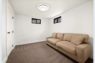 8527 S Colene Dr E, Sandy, UT 84094 - Photo 17
