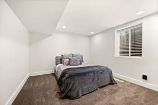 8527 S Colene Dr E, Sandy, UT 84094 - Photo 15