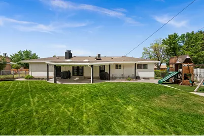 8527 S Colene Dr E, Sandy, UT 84094 - Photo 21