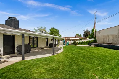 8527 S Colene Dr E, Sandy, UT 84094 - Photo 25