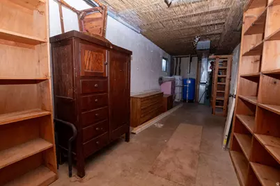 570 W Main St, Greenville, UT 84731 - Photo 29