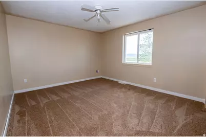 570 W Main St, Greenville, UT 84731 - Photo 17