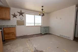 570 W Main St, Greenville, UT 84731 - Photo 7