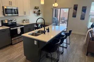 560 N Ventura Ln, Washington, UT 84780 - Photo 3