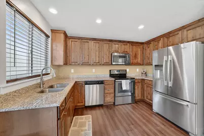 1854 E Shadow Dr N, Eagle Mountain, UT 84005 - Photo 11