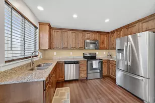 1854 E Shadow Dr N, Eagle Mountain, UT 84005 - Photo 11