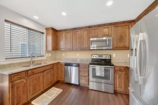 1854 E Shadow Dr N, Eagle Mountain, UT 84005 - Photo 13