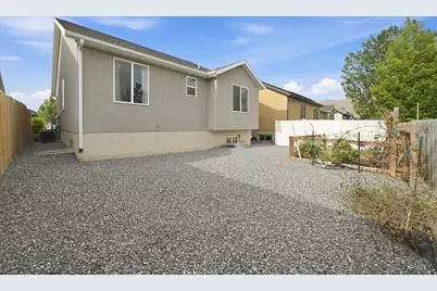 1854 E Shadow Dr N, Eagle Mountain, UT 84005 - Photo 31