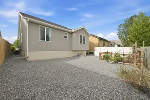 1854 E Shadow Dr N, Eagle Mountain, UT 84005 - Photo 31