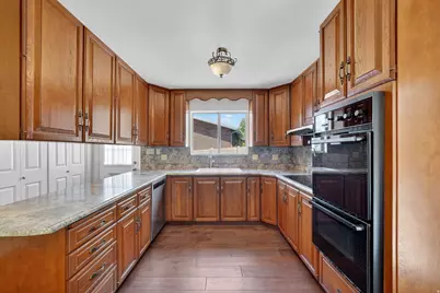 3120 N Apache Ln E, Provo, UT 84604 - Photo 3