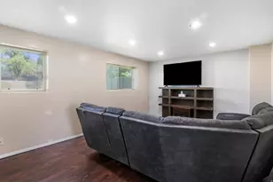 506 Country Club Dr, Tooele, UT 84074 - Photo 13