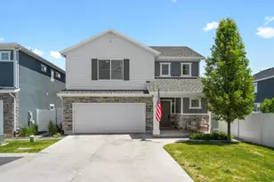 1735 W Parkview Dr, Syracuse, UT 84075 - Photo 1