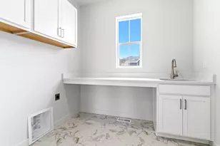 1208 W Mahogany St, Saratoga Springs, UT 84045 - Photo 27