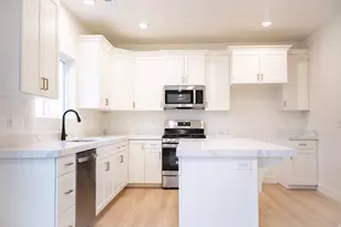 1066 N 1060 W Lot #21 W, Salem, UT 84653 - Photo 3