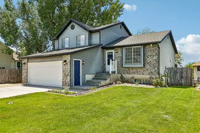 1115 W 2600 N, Layton, UT 84041 - Photo 3