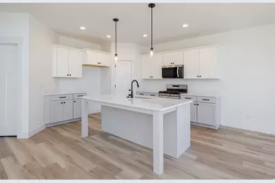 2884 N Purpletop Ln #2204, Saratoga Springs, UT 84045 - Photo 7