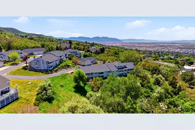 3766 S Cardiff Cir E, Bountiful, UT 84010 - Photo 47