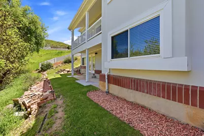 3766 S Cardiff Cir E, Bountiful, UT 84010 - Photo 41