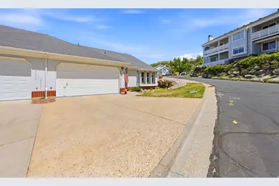 3766 S Cardiff Cir E, Bountiful, UT 84010 - Photo 43
