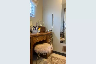 638 N Sir Philip Dr W, Salt Lake City, UT 84116 - Photo 19