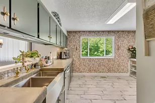 638 N Sir Philip Dr W, Salt Lake City, UT 84116 - Photo 7