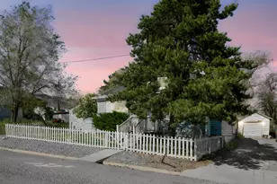 44 N Shriver St, Eureka, UT 84628 - Photo 3