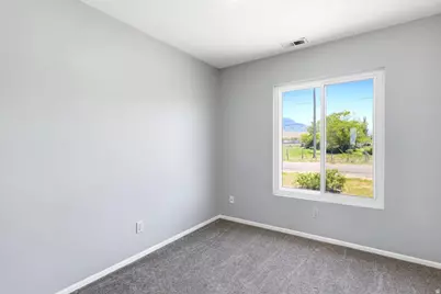 1613 E Sunset S, Lake Point, UT 84074 - Photo 15