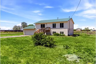 1613 E Sunset S, Lake Point, UT 84074 - Photo 3