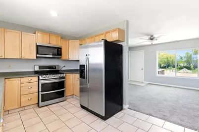 1613 E Sunset S, Lake Point, UT 84074 - Photo 9