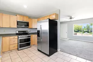 1613 E Sunset S, Lake Point, UT 84074 - Photo 9
