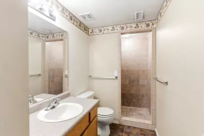 1142 E 1350 S, Clearfield, UT 84015 - Photo 19