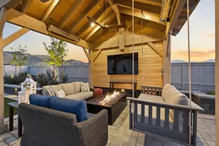 1023 S Candlelight Dr, Saratoga Springs, UT 84045 - Photo 13