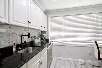 3880 S Grandview Dr, South Ogden, UT 84403 - Photo 7
