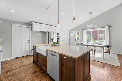 2039 E Kensington Ave, Salt Lake City, UT 84108 - Photo 13