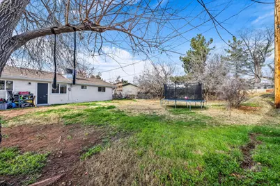 170 W Warm Springs Cir, Washington, UT 84780 - Photo 17