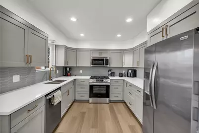 170 W Warm Springs Cir, Washington, UT 84780 - Photo 9