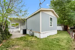 881 W Mt Nebo Dr, Taylorsville, UT 84123 - Photo 21
