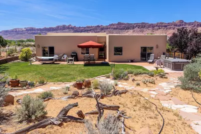 2154 S Rio Verde Dr, Moab, UT 84532 - Photo 7