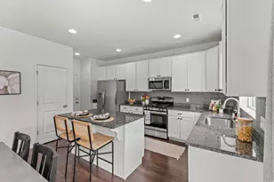 1812 W Parkview Dr S, Syracuse, UT 84075 - Photo 13
