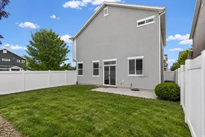 1812 W Parkview Dr S, Syracuse, UT 84075 - Photo 35