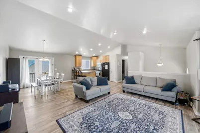 2061 E 7550 S, South Weber, UT 84405 - Photo 7