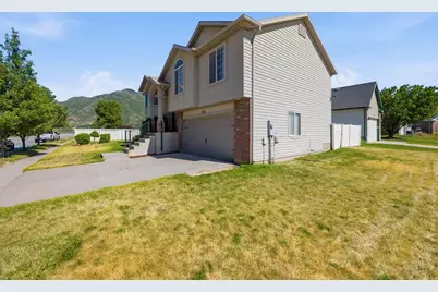 2061 E 7550 S, South Weber, UT 84405 - Photo 5
